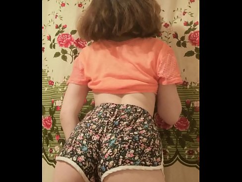 ❤️ Seksuali jauna mažylė nusimeta šortus prieš kamerą ❤ Kokybiškas porno prie mūsų ❌