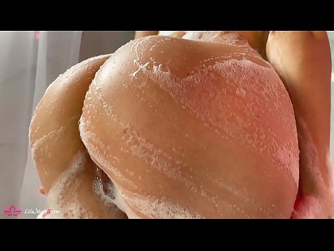 ❤️ Brunetė masturbuoja putytę su vibratoriumi iki intensyvaus orgazmo duše ❤ Kokybiškas porno prie mūsų ❌