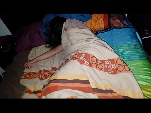 ❤️ Patėvis bara savo jauną pamotę, kol ji miega. ❤ Kokybiškas porno prie mūsų ❌