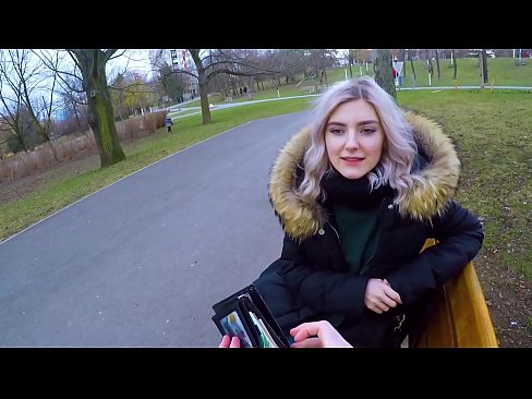 ❤️ Už pinigus nuryja karštą nepažįstamojo spermą - blowjob in the park by Eva Elfie ❤ Kokybiškas porno prie mūsų ❌